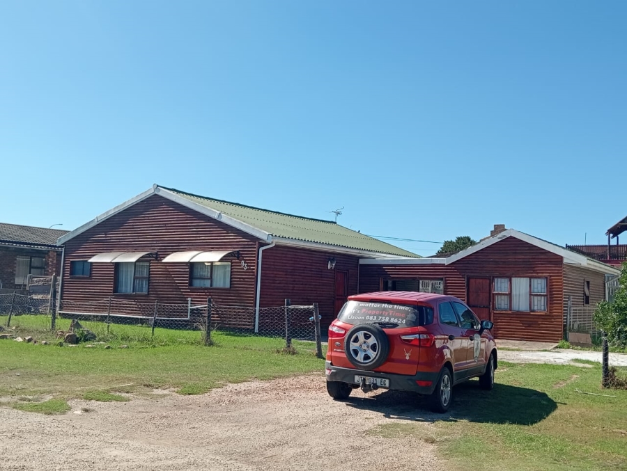 3 Bedroom Property for Sale in C Place Eastern Cape